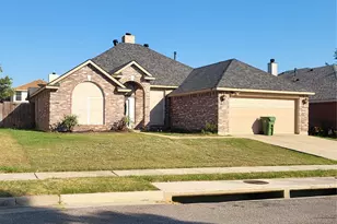 7711 Rochester Ln, Arlington, TX 76002 - Photo 2
