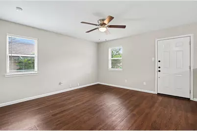 809 E Bovell Street, Crowley, TX 76036 - Photo 2