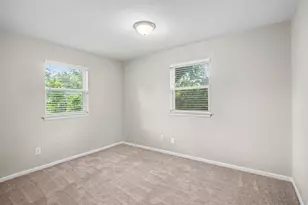 809 E Bovell St, Crowley, TX 76036 - Photo 14