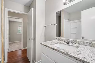 809 E Bovell St, Crowley, TX 76036 - Photo 18