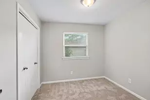 809 E Bovell St, Crowley, TX 76036 - Photo 12