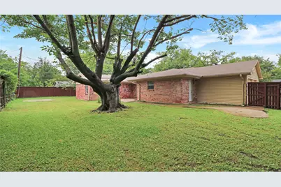 415 E Mona Avenue, Duncanville, TX 75137 - Photo 22
