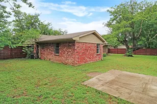 415 E Mona Ave, Duncanville, TX 75137 - Photo 20