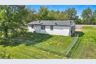 1166 N Business Highway 78, Blue Ridge, TX 75424 - Photo 16