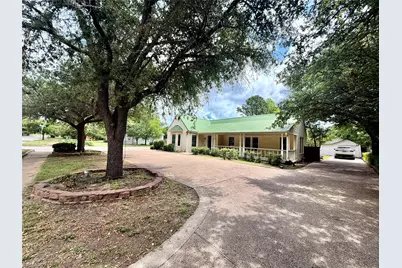 900 S Seaman Street, Eastland, TX 76448 - Photo 2
