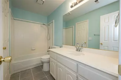 2640 Creekside Court, Highland Village, TX 75077 - Photo 32