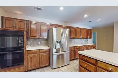 1717 Cunningham Court, Bedford, TX 76021 - Photo 12