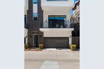 381 E Greenbriar Lane #401, Dallas, TX 75203 - Photo 2