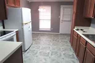 6702 Canyon Creek Dr, Arlington, TX 76001 - Photo 4