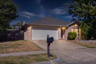 6702 Canyon Creek Dr, Arlington, TX 76001 - Photo 2