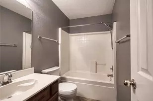 6702 Canyon Creek Dr, Arlington, TX 76001 - Photo 10