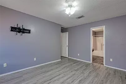 6702 Canyon Creek Drive, Arlington, TX 76001 - Photo 8