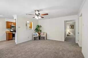 4106 Justice Ln, Garland, TX 75042 - Photo 10