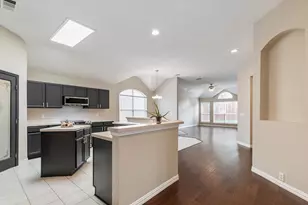 615 Lake Bridge Dr, Lake Dallas, TX 75065 - Photo 6