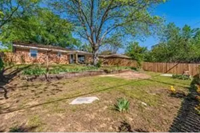 204 Ross Avenue, Denison, TX 75020 - Photo 18