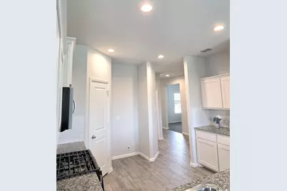 5201 Petal Meadows Drive, Fort Worth, TX 76179 - Photo 10