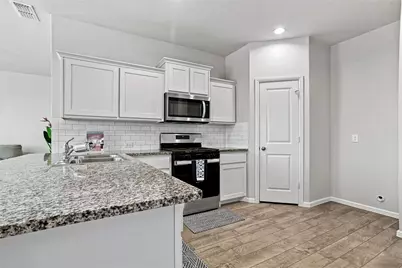 5201 Petal Meadows Drive, Fort Worth, TX 76179 - Photo 12