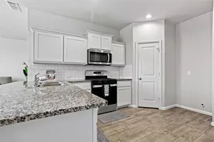 5201 Petal Mdws Dr, Fort Worth, TX 76179 - Photo 12