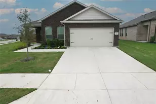5201 Petal Mdws Dr, Fort Worth, TX 76179 - Photo 2
