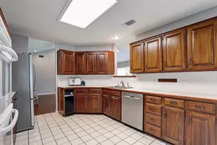 2308 Farrington Ln, Hurst, TX 76054 - Photo 14