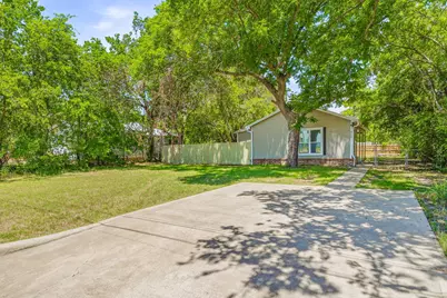979 W Pecan Street, Stephenville, TX 76401 - Photo 4