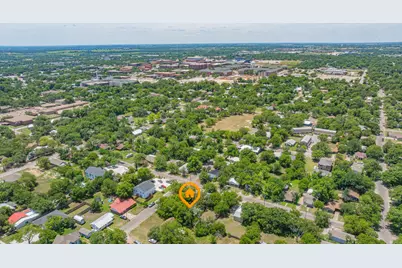 979 W Pecan Street, Stephenville, TX 76401 - Photo 2