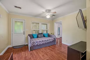979 W Pecan St, Stephenville, TX 76401 - Photo 8