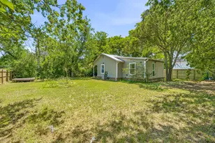 979 W Pecan St, Stephenville, TX 76401 - Photo 24