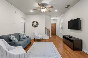 121 Corinna Ct, Hurst, TX 76053 - Photo 8