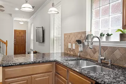 121 Corinna Court, Hurst, TX 76053 - Photo 16