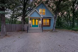 121 Elk Cove Dr, Mabank, TX 75156 - Photo 2