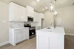 125 Joel St, Springtown, TX 76082 - Photo 4