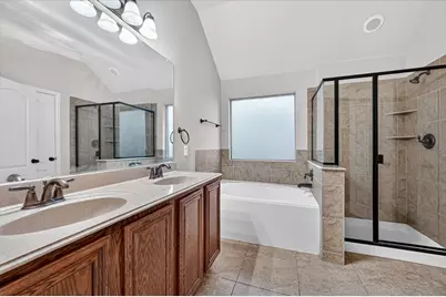 8204 Tierra Del Sol Road, Arlington, TX 76002 - Photo 14