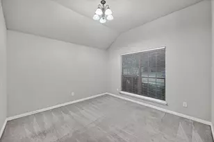 8204 Tierra Del Sol Rd, Arlington, TX 76002 - Photo 6