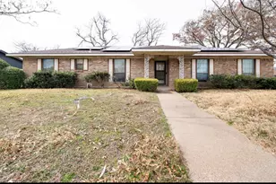 909 Bradfield Dr, Garland, TX 75042 - Photo 1