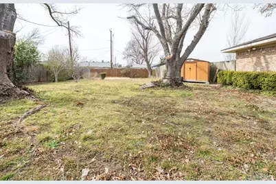 909 Bradfield Drive, Garland, TX 75042 - Photo 4