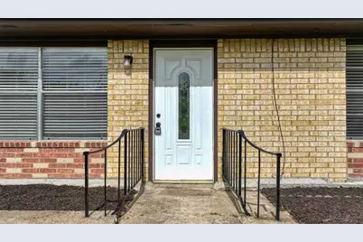 201 McLendon, Mexia, TX 76667 - Photo 2