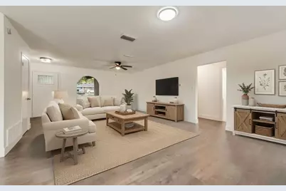 1614 Brent Court, Grand Prairie, TX 75051 - Photo 4
