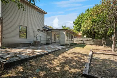 1020 W Hills Terrace, Saginaw, TX 76179 - Photo 18