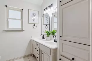 8332 Valley Oaks Dr, North Richland Hills, TX 76182 - Photo 26