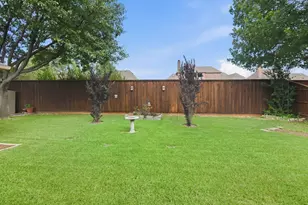 8332 Valley Oaks Dr, North Richland Hills, TX 76182 - Photo 36