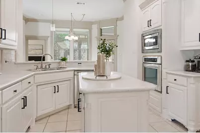 8332 Valley Oaks Drive, North Richland Hills, TX 76182 - Photo 12