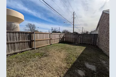 9575 Gonzales Drive, Dallas, TX 75227 - Photo 20