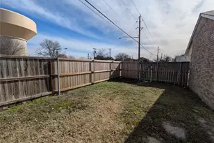 9575 Gonzales Dr, Dallas, TX 75227 - Photo 20