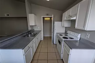 9575 Gonzales Dr, Dallas, TX 75227 - Photo 6