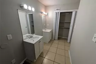 9575 Gonzales Dr, Dallas, TX 75227 - Photo 10