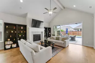 416 Calmwater Cv, McKinney, TX 75071 - Photo 2