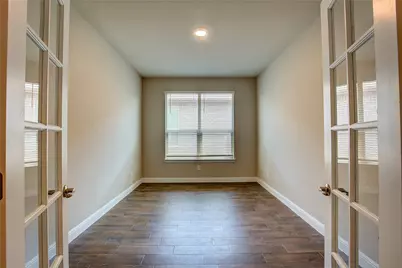 820 Greenford Manor, Fort Worth, TX 76247 - Photo 4