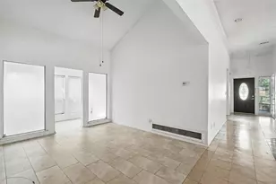 1744 Hartford Dr, Carrollton, TX 75007 - Photo 4