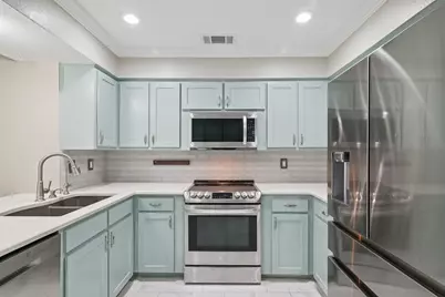 1905 Country Club Drive, Plano, TX 75074 - Photo 14
